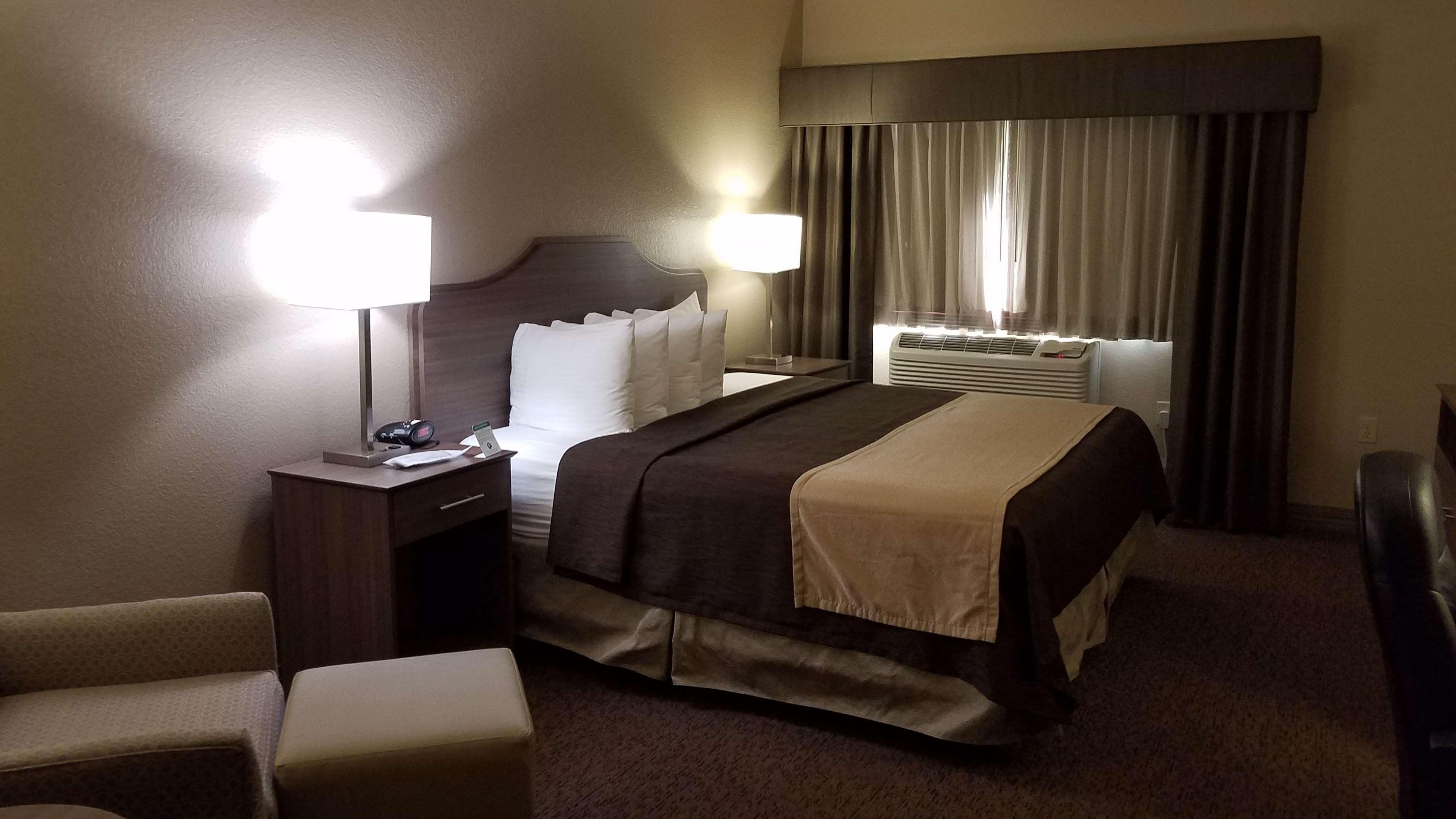 Best Western El-Quartelejo Inn & Suites Scott City Ngoại thất bức ảnh