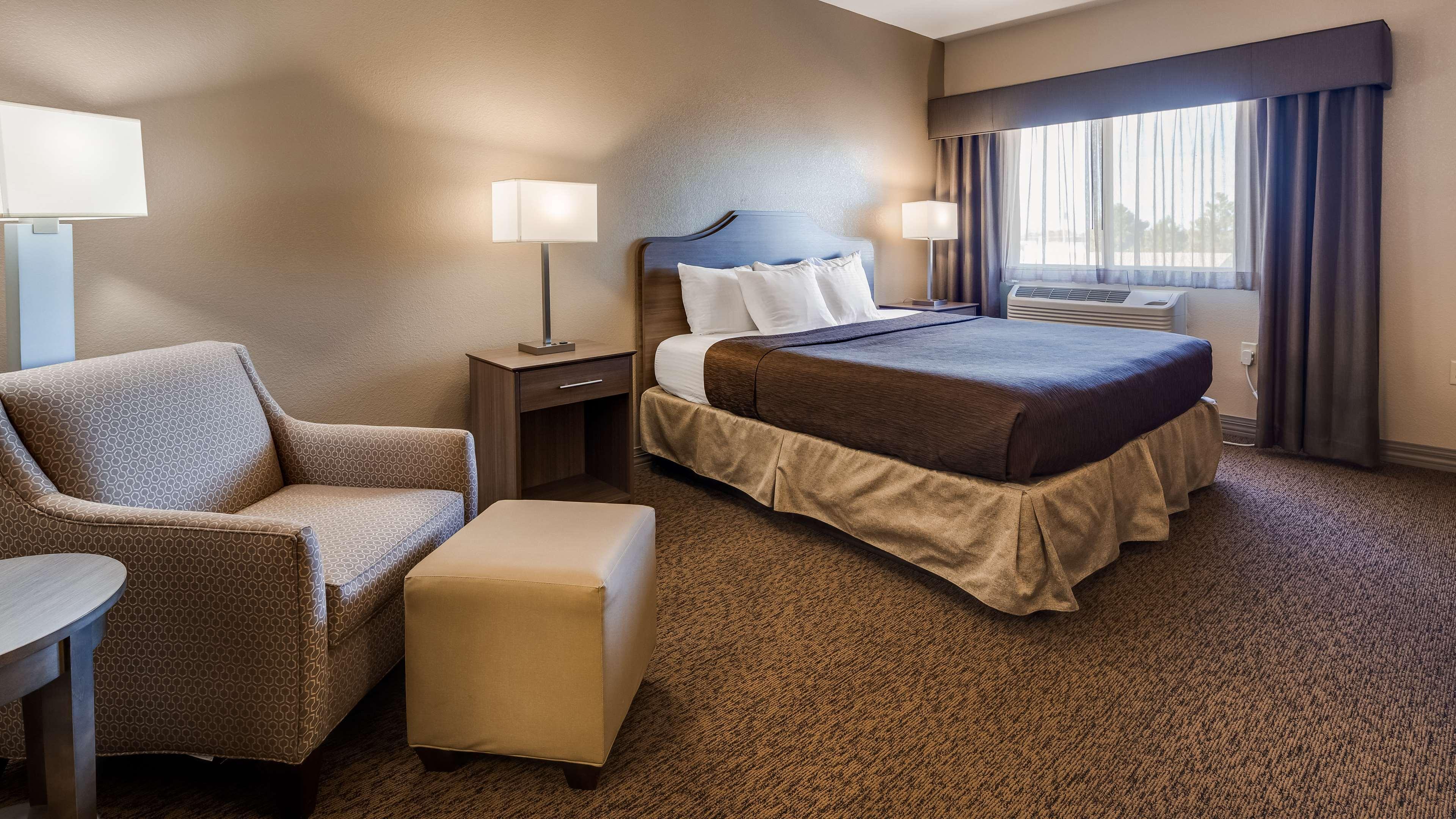 Best Western El-Quartelejo Inn & Suites Scott City Ngoại thất bức ảnh