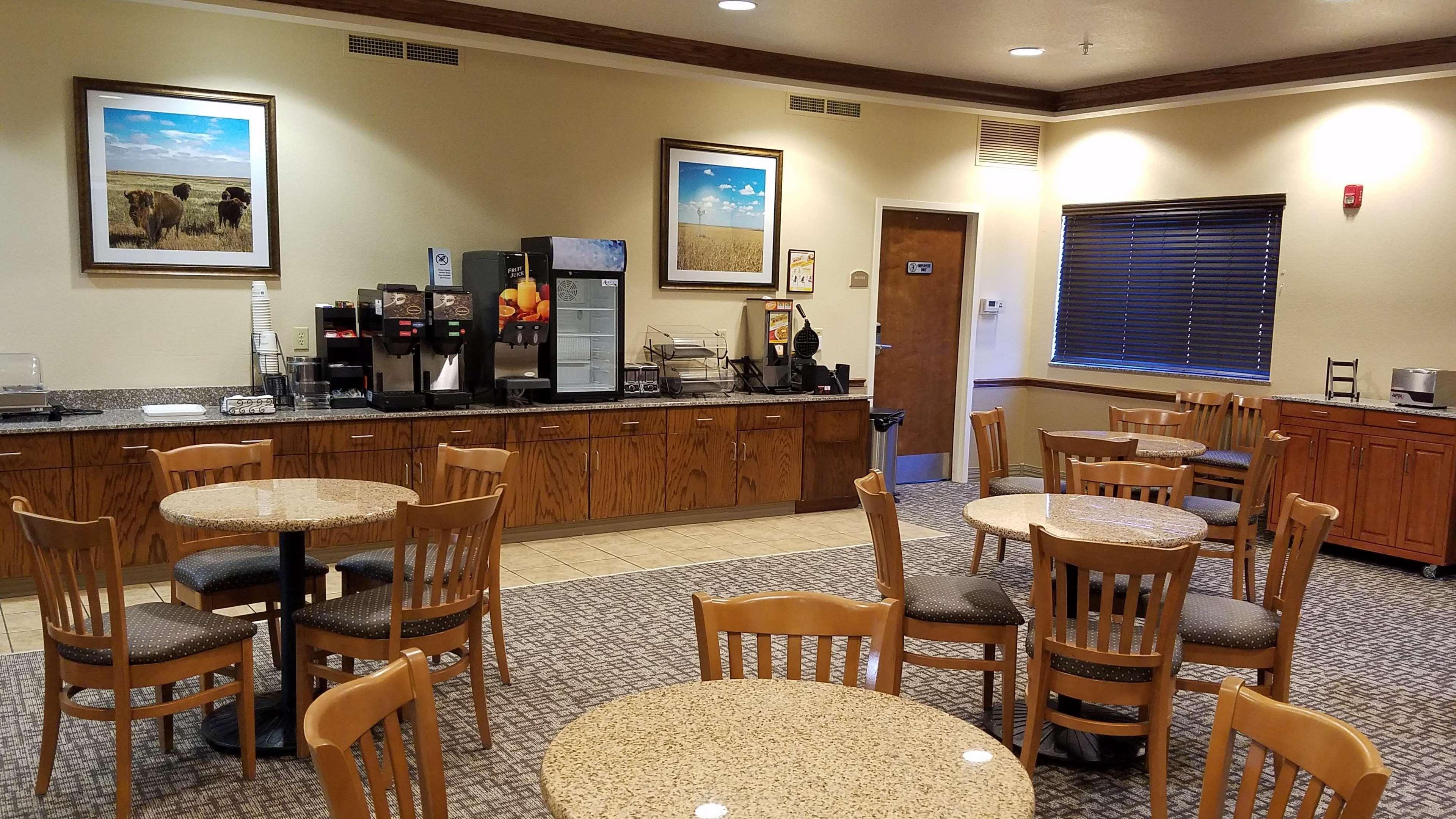 Best Western El-Quartelejo Inn & Suites Scott City Ngoại thất bức ảnh
