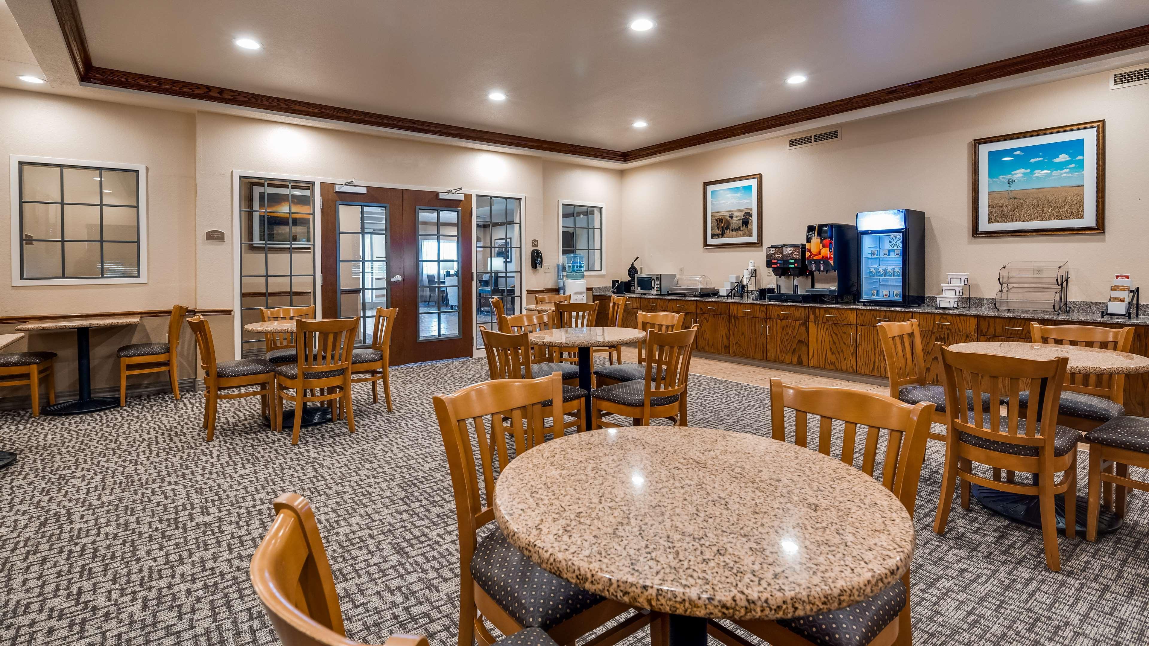 Best Western El-Quartelejo Inn & Suites Scott City Ngoại thất bức ảnh