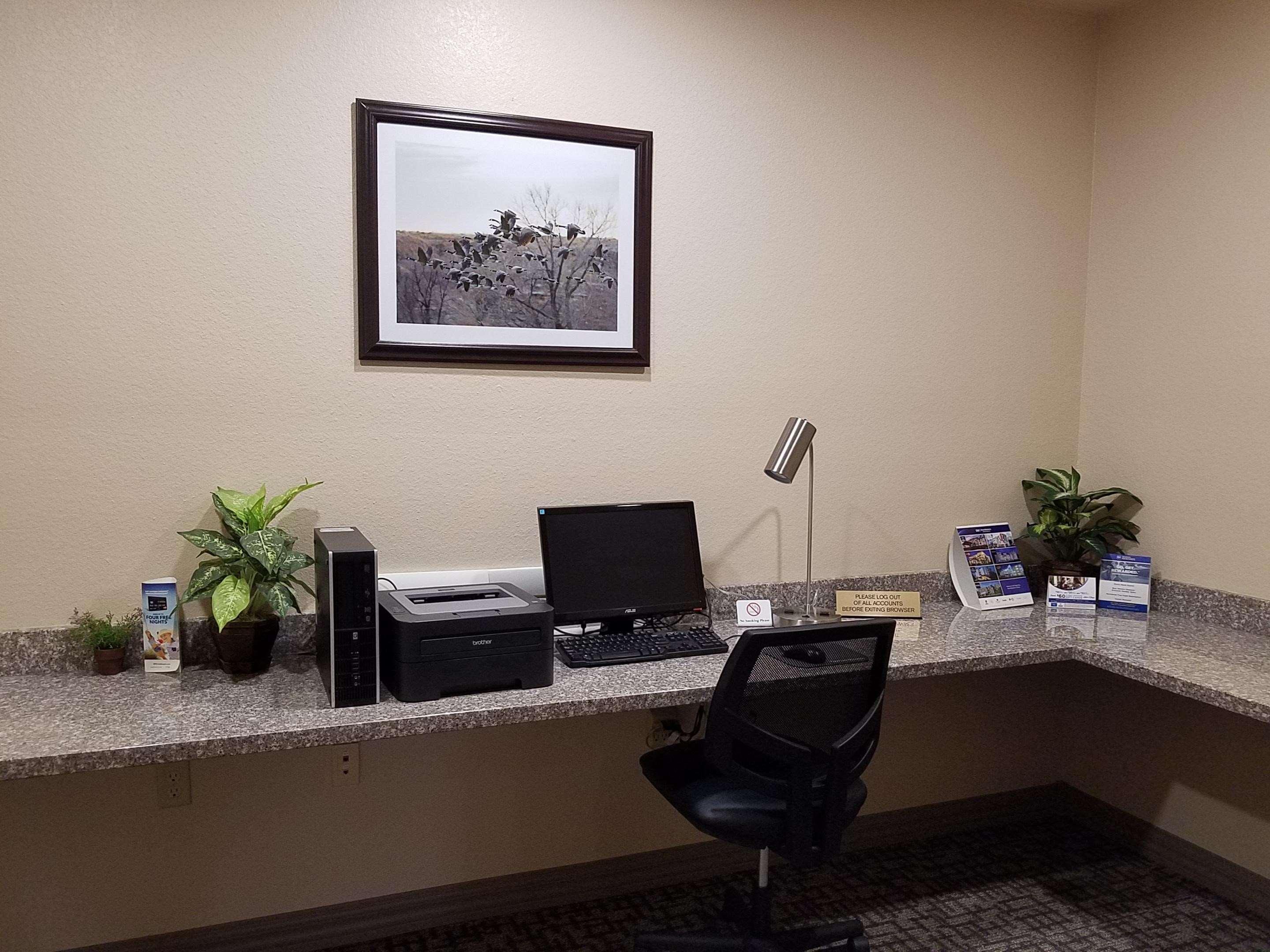 Best Western El-Quartelejo Inn & Suites Scott City Ngoại thất bức ảnh